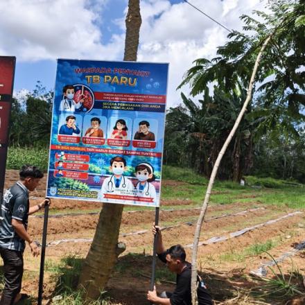 Tingkatkan Kesadaran Warga, Pemdes Gunung Ulin Sosialisasikan Bahaya Narkoba dan TB Paru